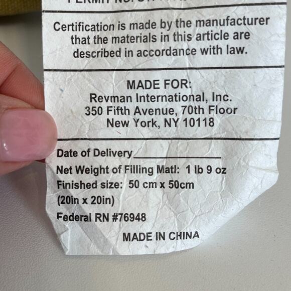 ED Ellen Degeneres Dachshund Dog Accent Throw Pillow 20X20 Tan Embroidered Zip - Picture 11 of 12